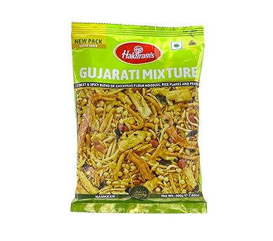 Haldiram Delhi Gujarati Mix | Gujarati Namkeen | Spicy Sweet in Flavour | Natural Flavouring Agent | Tea- Time Munchies to Spend Time with Family |200g