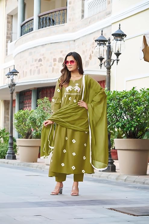 VSAAJ FASHION Women Kurti with Dupatta Set, Traditional Indian Ethnic Wear