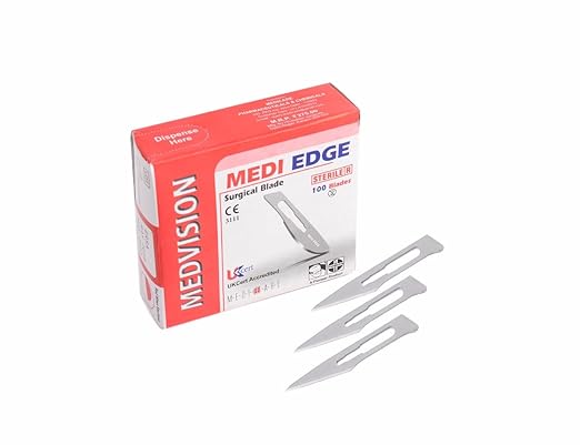 Surgical Blades, 100 pieces sealed box, one complementary scalpel handle,sterilised by Gamma Radiation, made of carbon steel